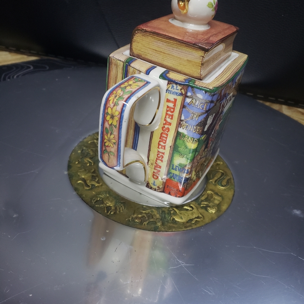 Teapot - Picture 4 of 4